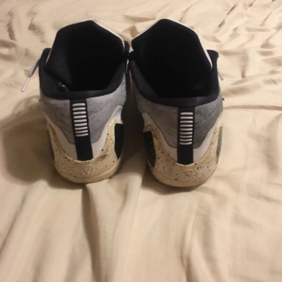 Nike Kobe 9 - Picture 2 of 4